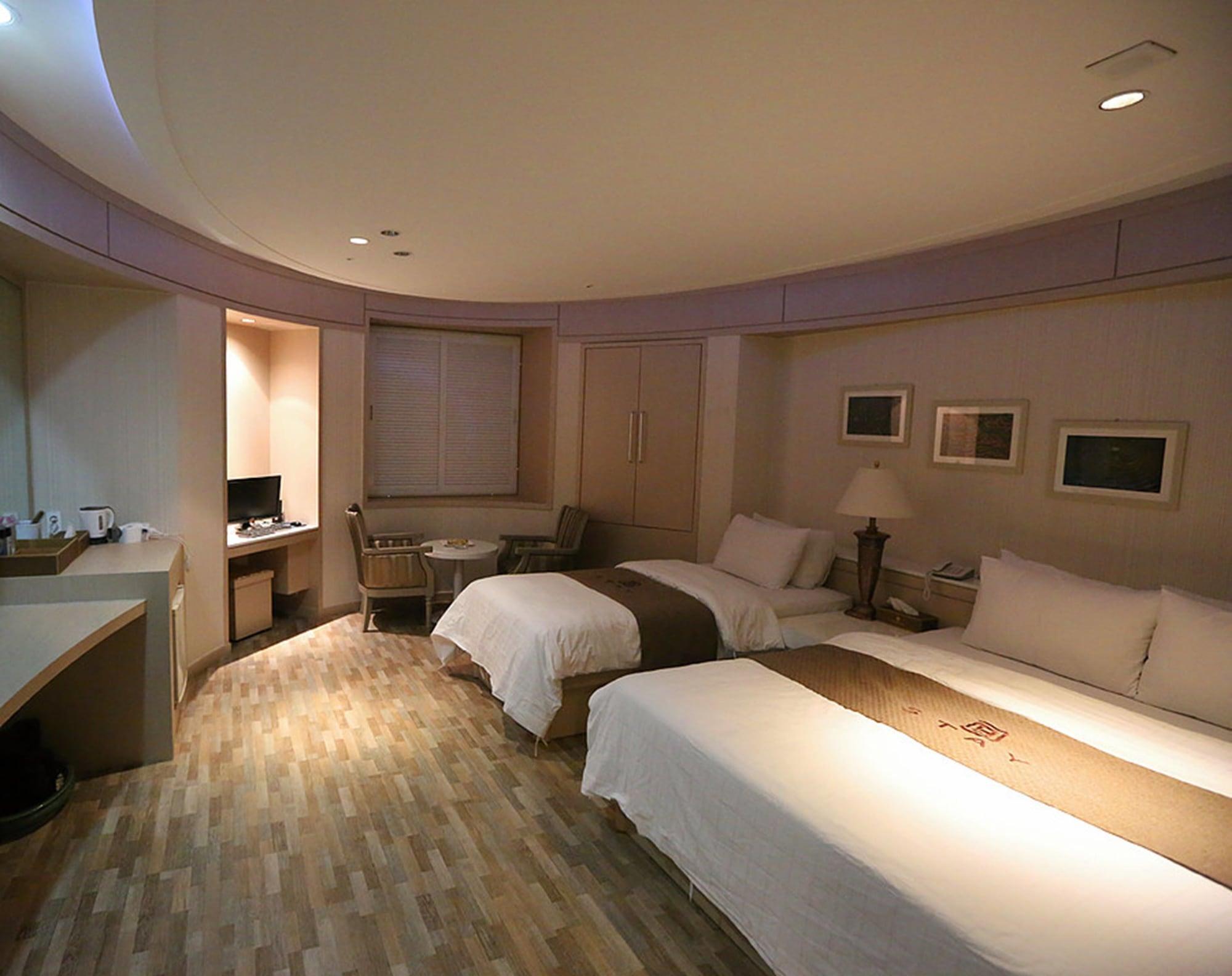 Bucheon Hotel Exterior photo