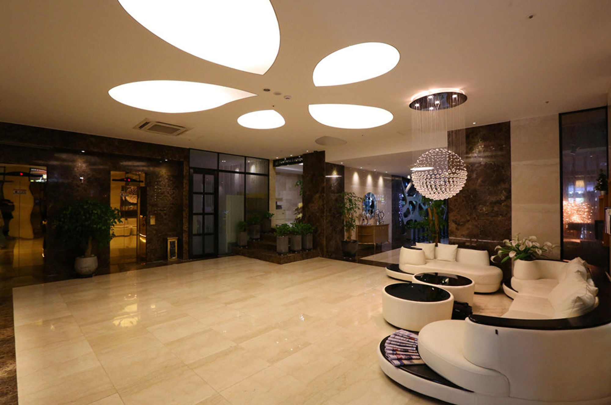 Bucheon Hotel Exterior photo